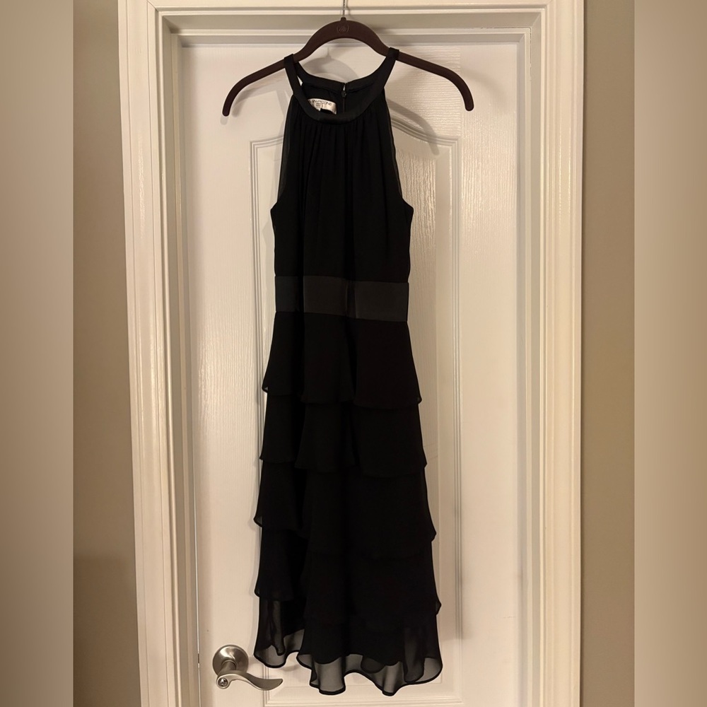 Evan Picone Womens Ruffle Dress Size 6P* Jet Black Sleeveless Scoop Neck